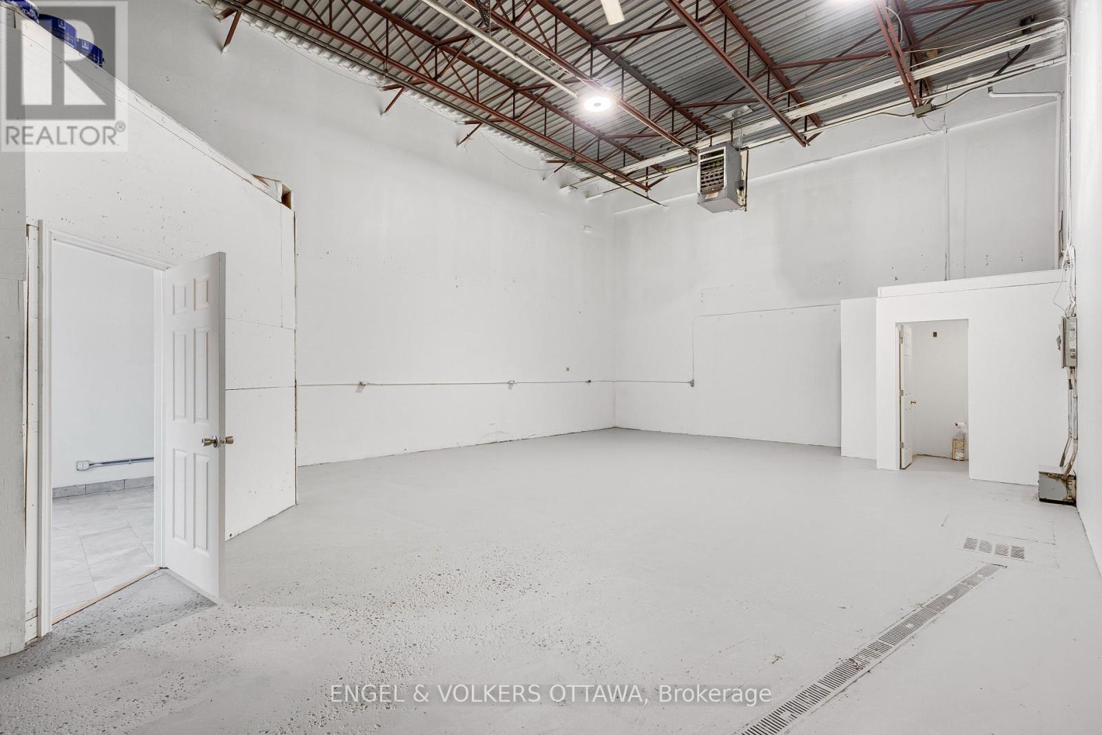 3 - 2350 Stevenage Drive, Ottawa, Ontario  K1G 3W3 - Photo 17 - X12334909