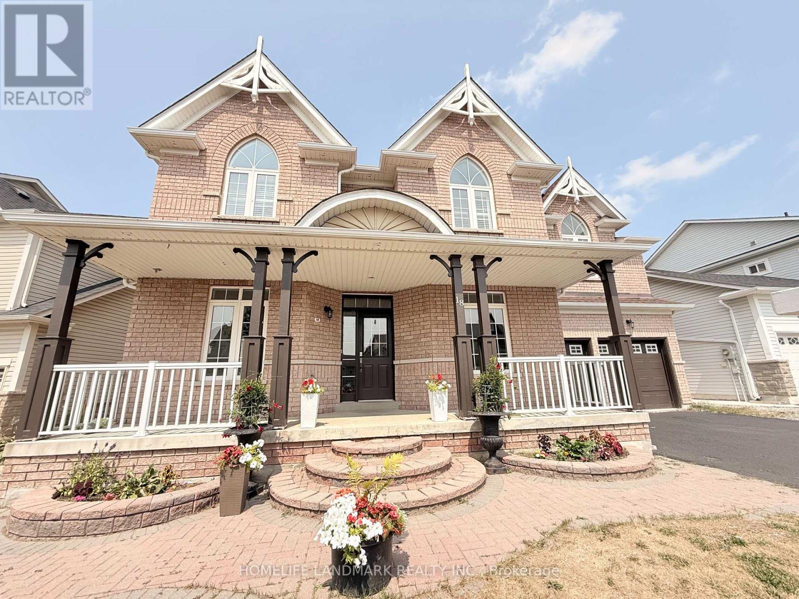 18 THE QUEENSWAY, Barrie, Ontario