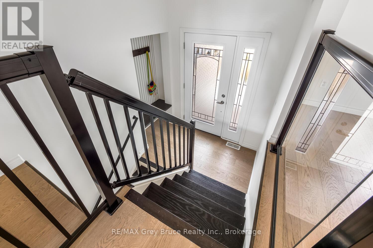 887 Nodwell Court, Saugeen Shores, Ontario  N0H 2C4 - Photo 7 - X12292998
