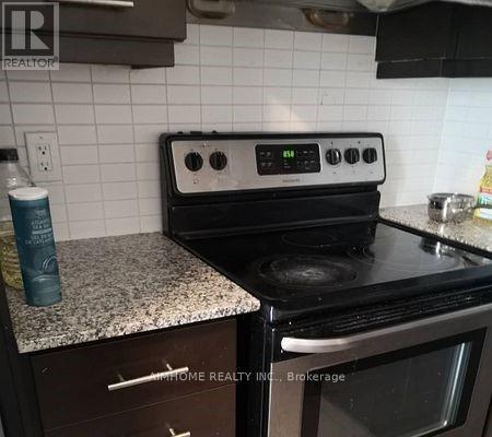 Property at 27 - 370 SQUARE ONE DRIVE image 3