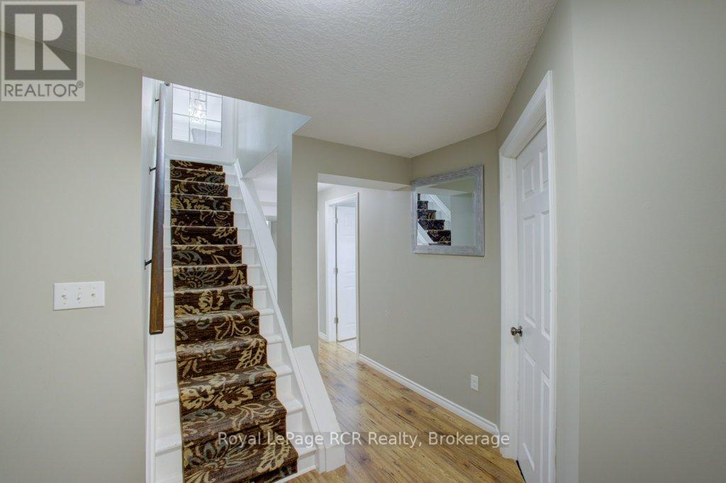 133 Schmidt Drive, Wellington North (Arthur), Ontario  N0G 1A0 - Photo 35 - X12334928