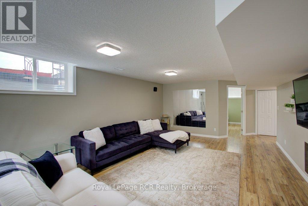 133 Schmidt Drive, Wellington North (Arthur), Ontario  N0G 1A0 - Photo 37 - X12334928