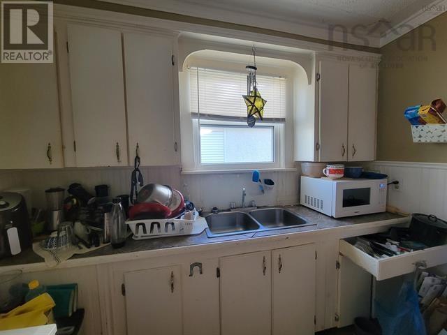 59 Pleasant Street, Bridgewater, Nova Scotia  B4V 1M9 - Photo 9 - 202517634