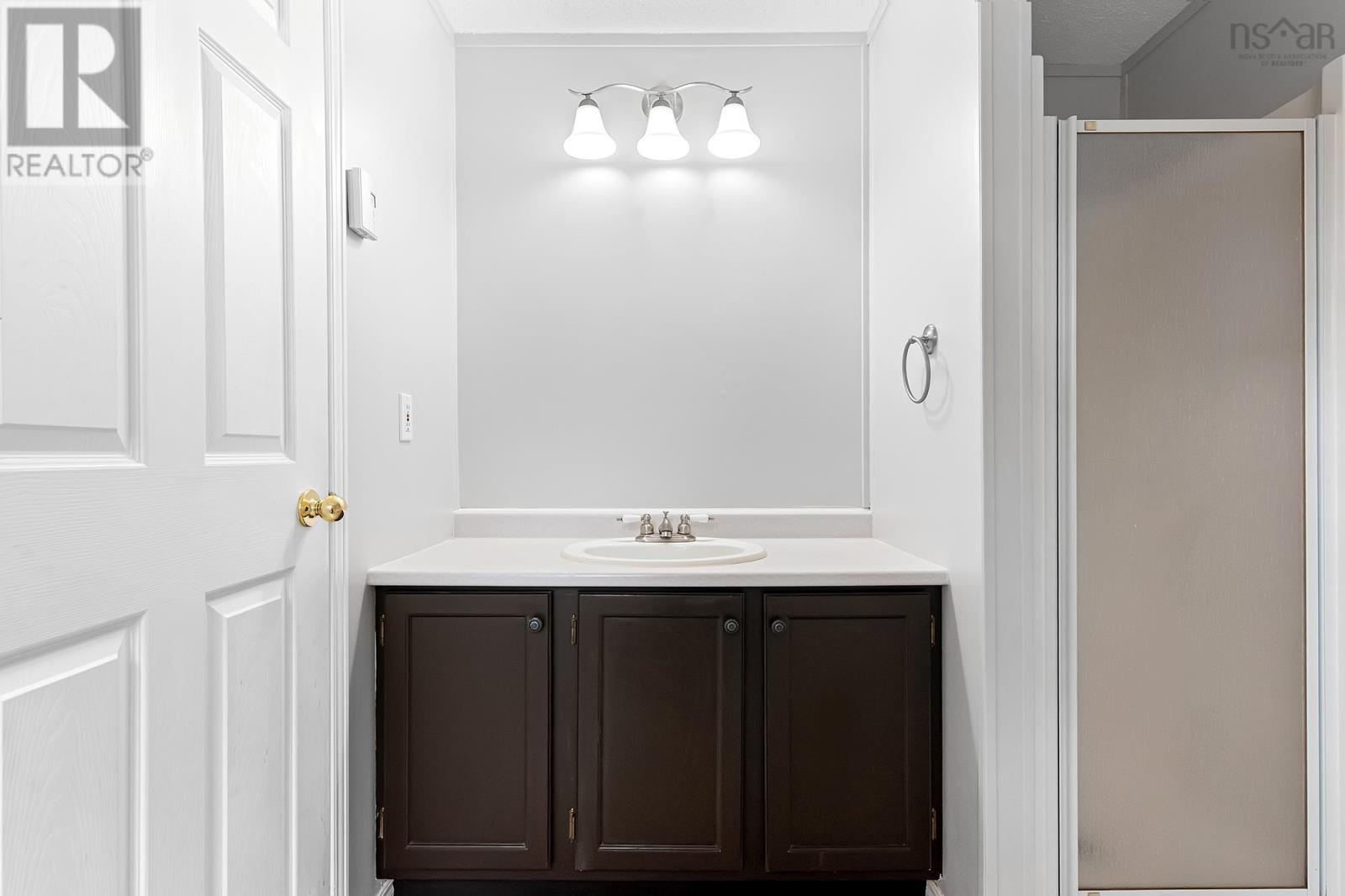 10 Seventh Street, Lucasville, Nova Scotia  B4B 1R3 - Photo 37 - 202518419