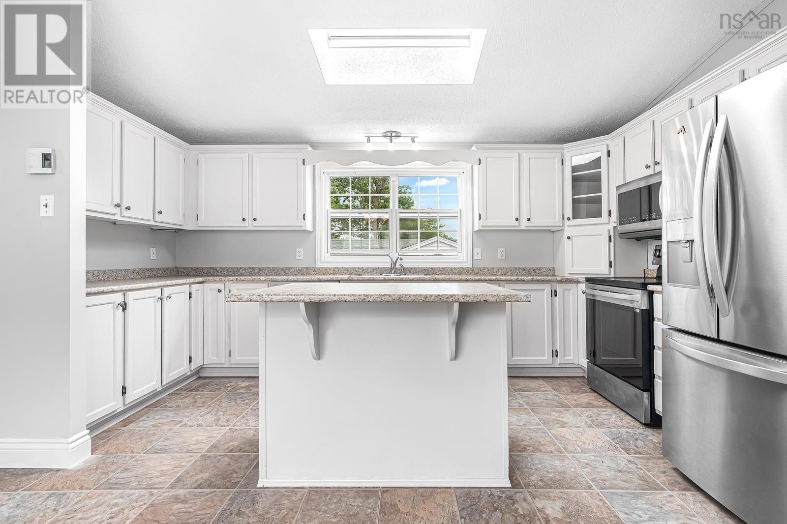 10 Seventh Street, Lucasville, Nova Scotia  B4B 1R3 - Photo 11 - 202518419