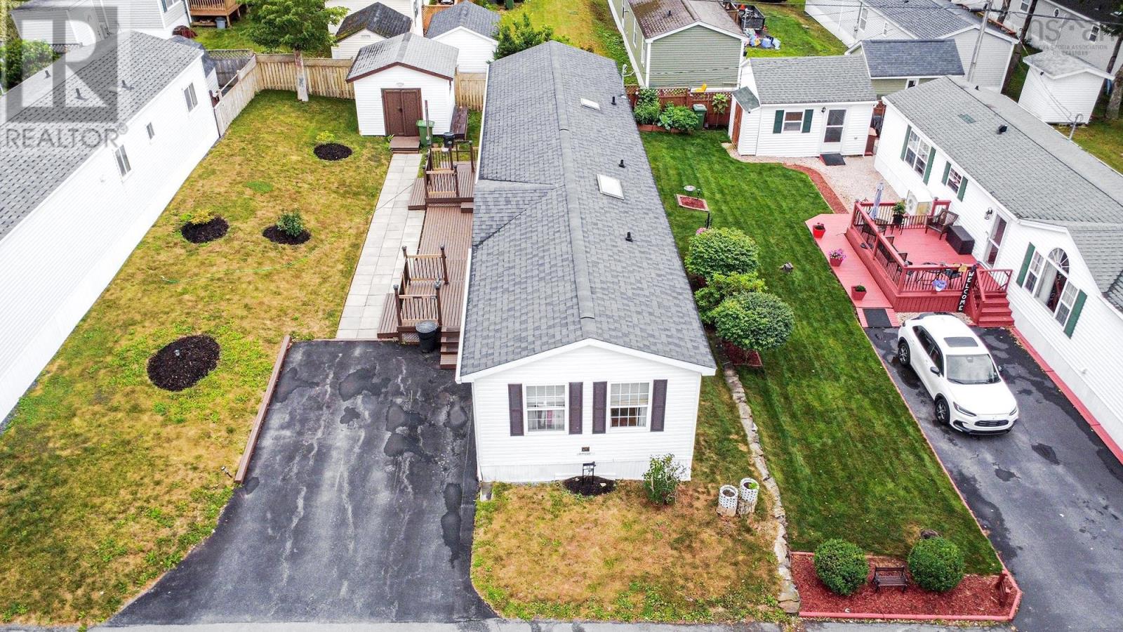 10 Seventh Street, Lucasville, Nova Scotia  B4B 1R3 - Photo 2 - 202518419