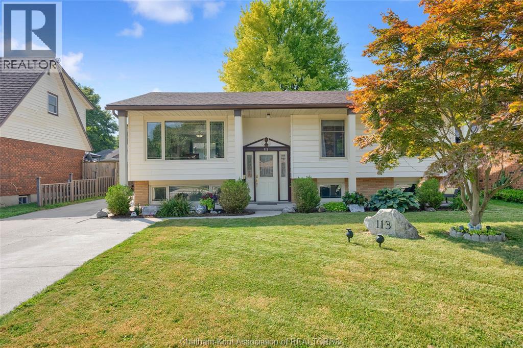 Property at 113 Glengarry CRESCENT image 2