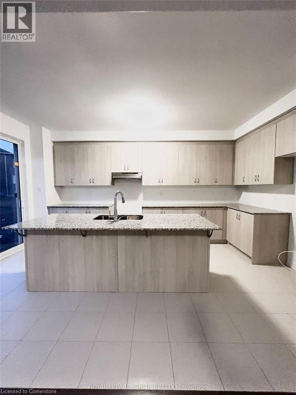Property at 225 FORESTWALK Street image 5