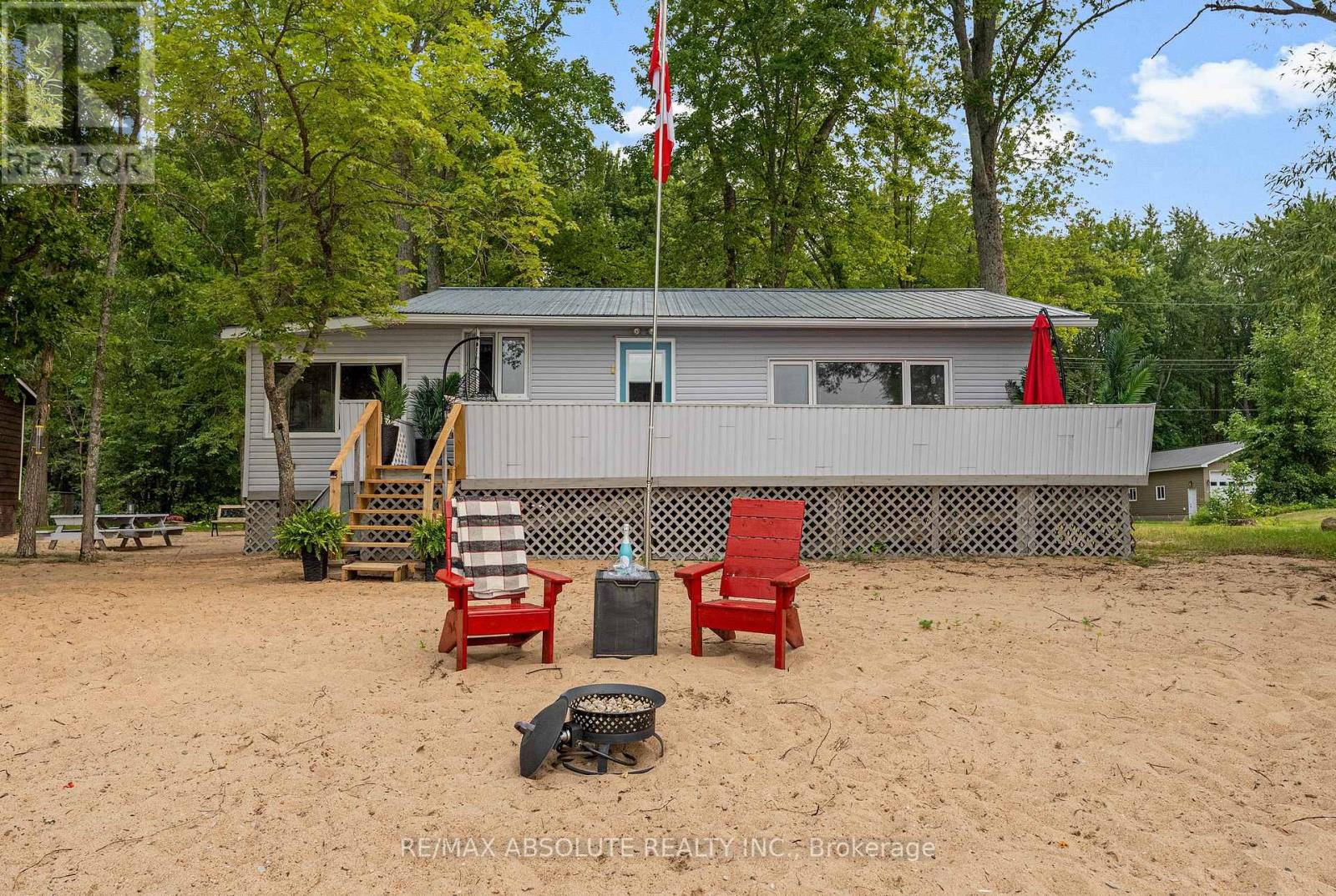 391 LEAVOY LANE, Horton, Ontario