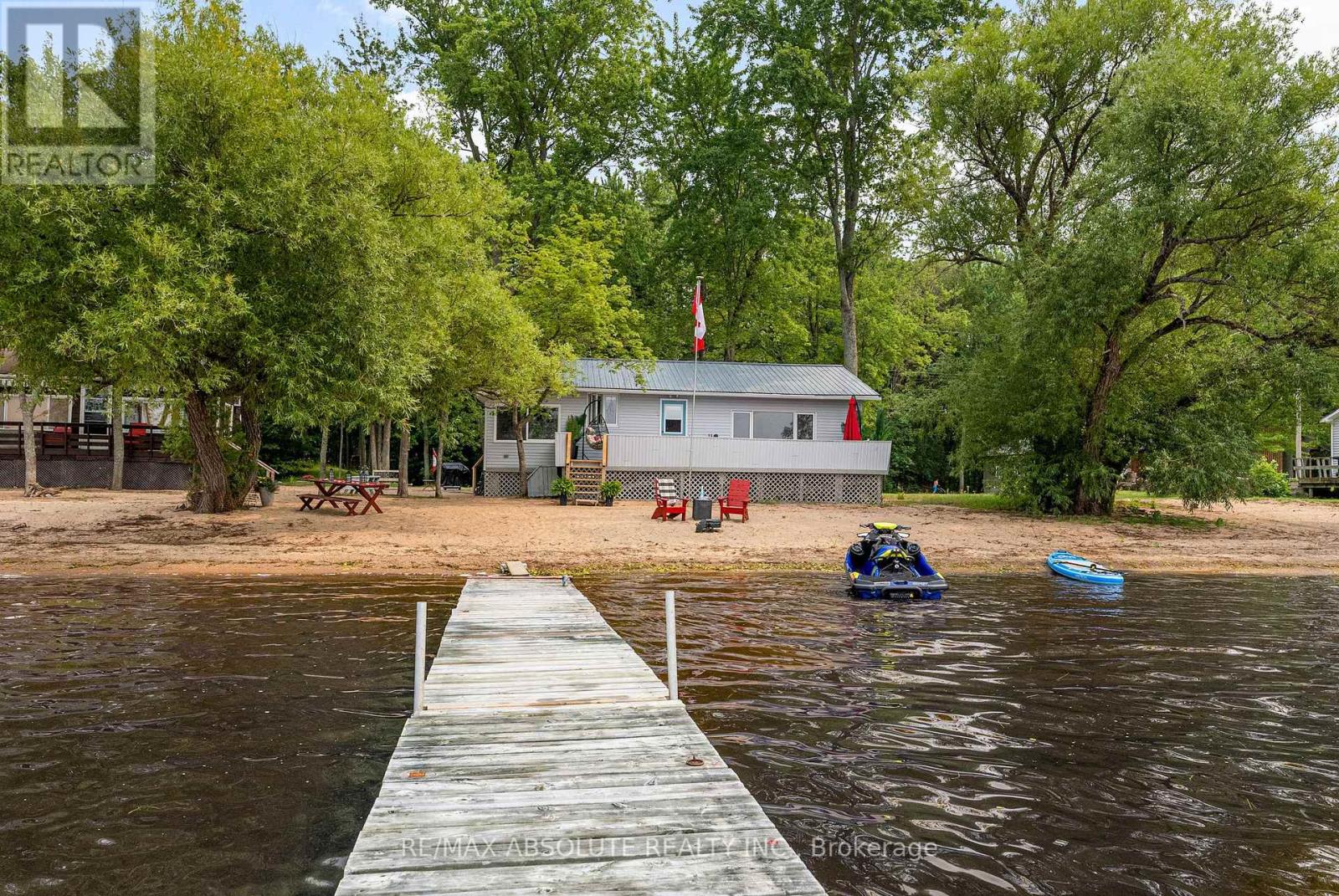 391 Leavoy Lane, Horton, Ontario  K7V 3Z8 - Photo 17 - X12334947