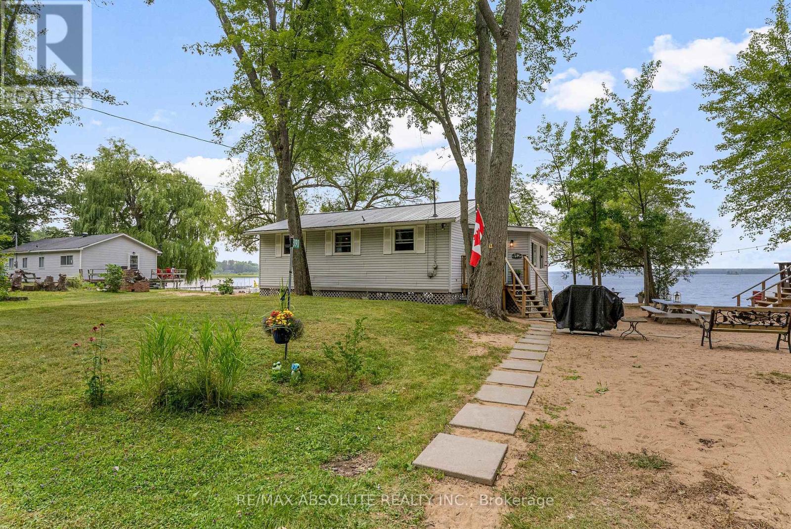 391 Leavoy Lane, Horton, Ontario  K7V 3Z8 - Photo 24 - X12334947