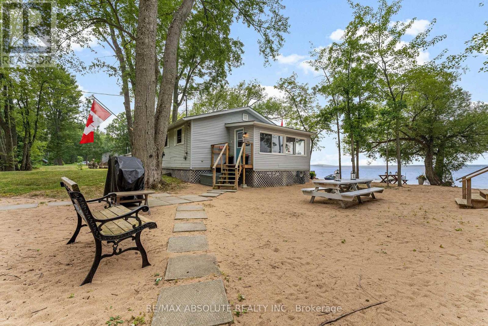 391 Leavoy Lane, Horton, Ontario  K7V 3Z8 - Photo 25 - X12334947