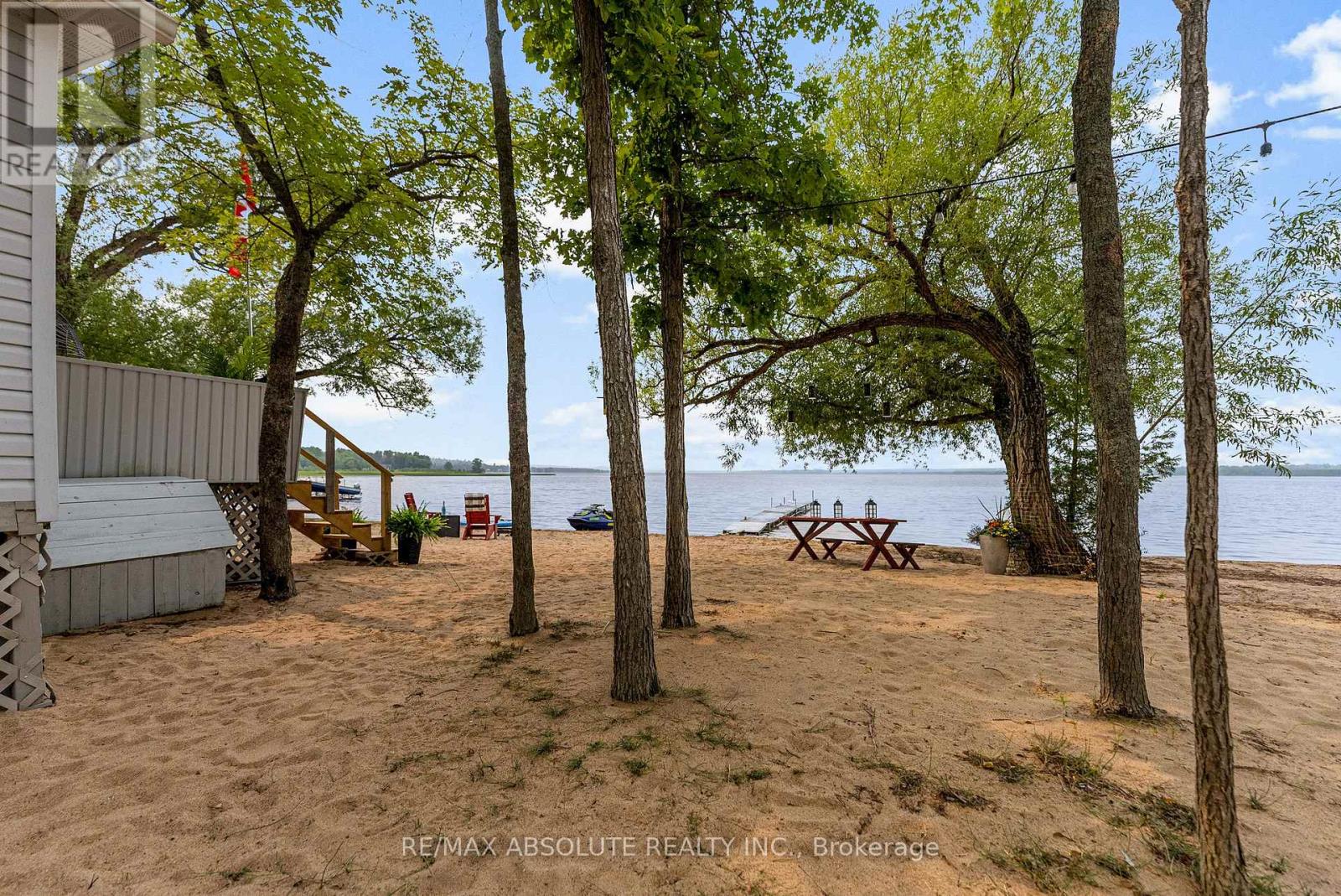 391 Leavoy Lane, Horton, Ontario  K7V 3Z8 - Photo 9 - X12334947