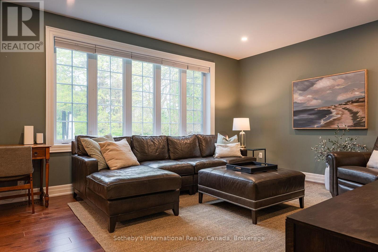 130 Blyth Crescent, Oakville, Ontario  L6J 5H6 - Photo 19 - W12334945