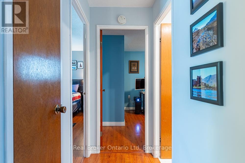 202 - 925 10th Avenue E, Owen Sound, Ontario  N4K 3H8 - Photo 13 - X12334932