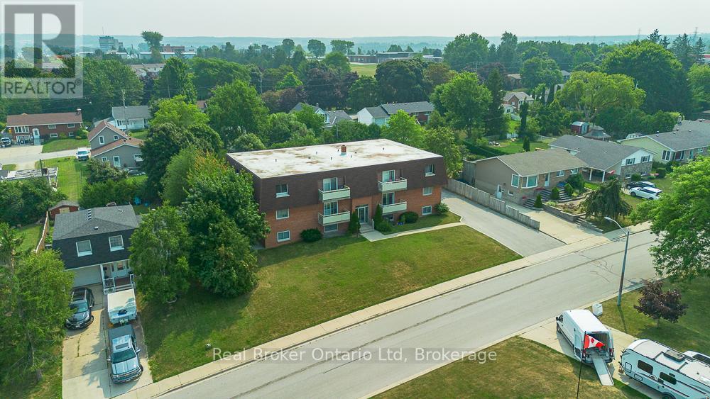 202 - 925 10th Avenue E, Owen Sound, Ontario  N4K 3H8 - Photo 30 - X12334932