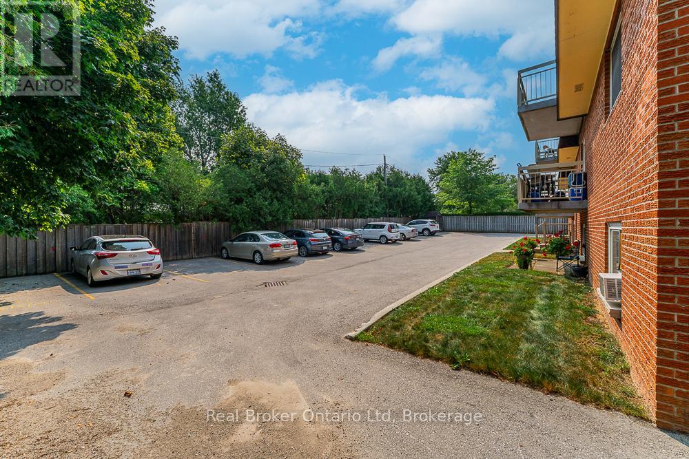 202 - 925 10th Avenue E, Owen Sound, Ontario  N4K 3H8 - Photo 37 - X12334932