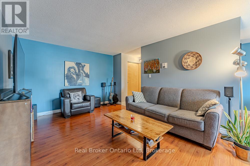 202 - 925 10th Avenue E, Owen Sound, Ontario  N4K 3H8 - Photo 6 - X12334932