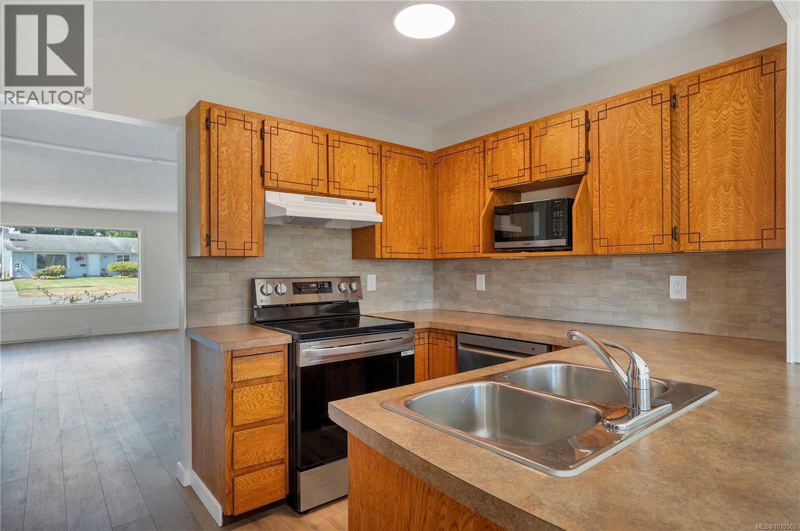 2141 Arnason Rd, Campbell River, British Columbia  V9W 5Z4 - Photo 3 - 1010569