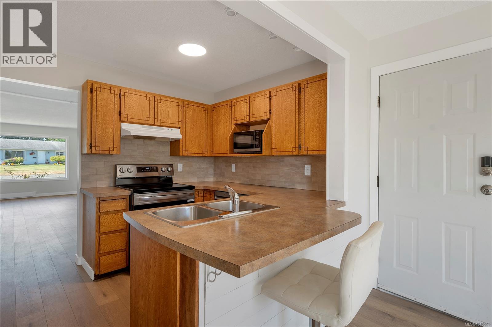 2141 Arnason Rd, Campbell River, British Columbia  V9W 5Z4 - Photo 4 - 1010569