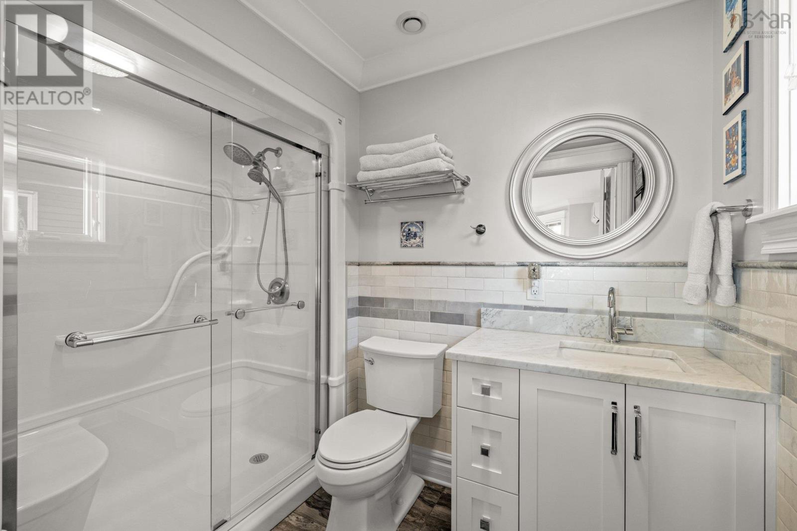 70 Gourok Avenue, Dartmouth, Nova Scotia  B2X 2W8 - Photo 24 - 202427748