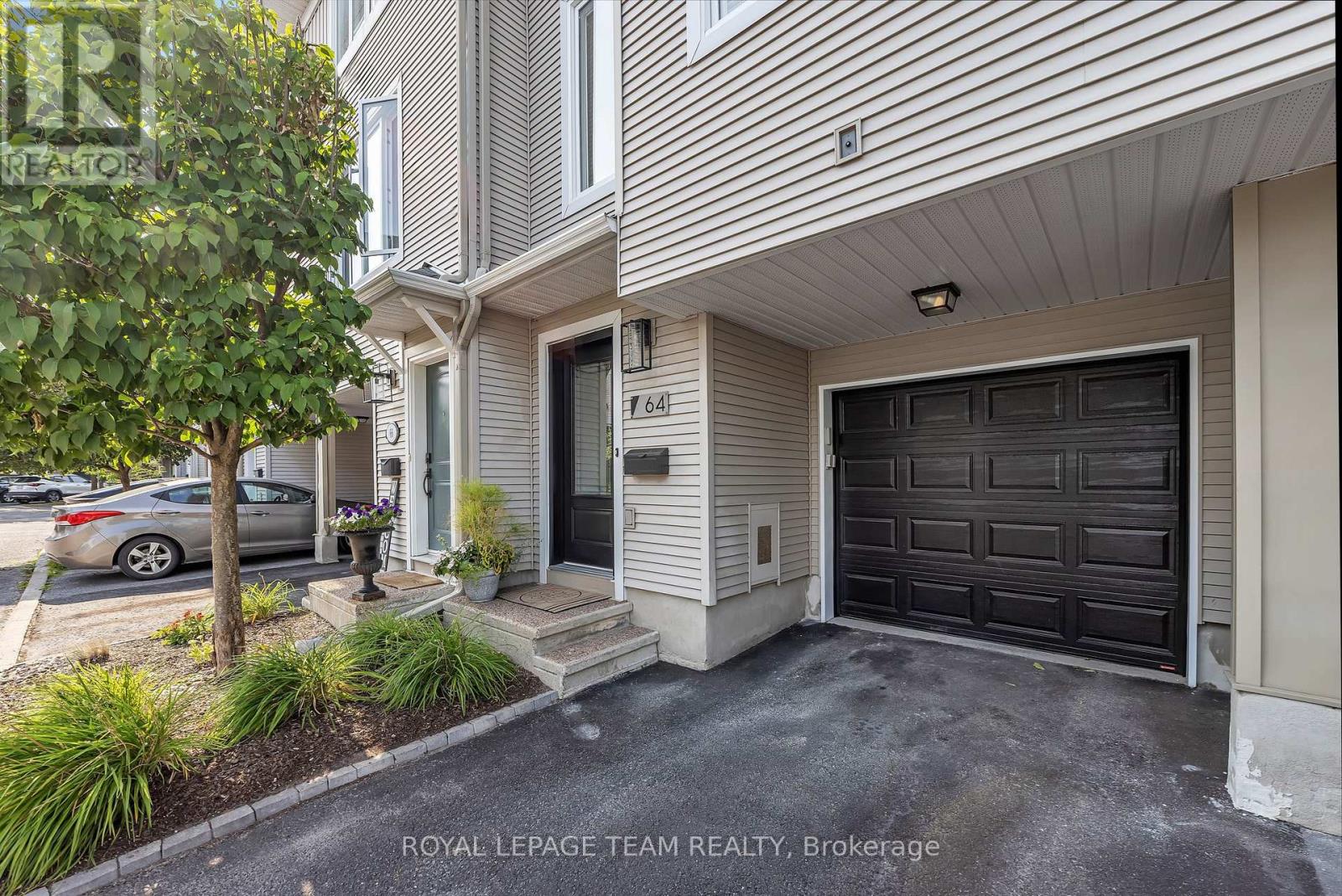 Property at 64 SONGBIRD PRIVATE image 3