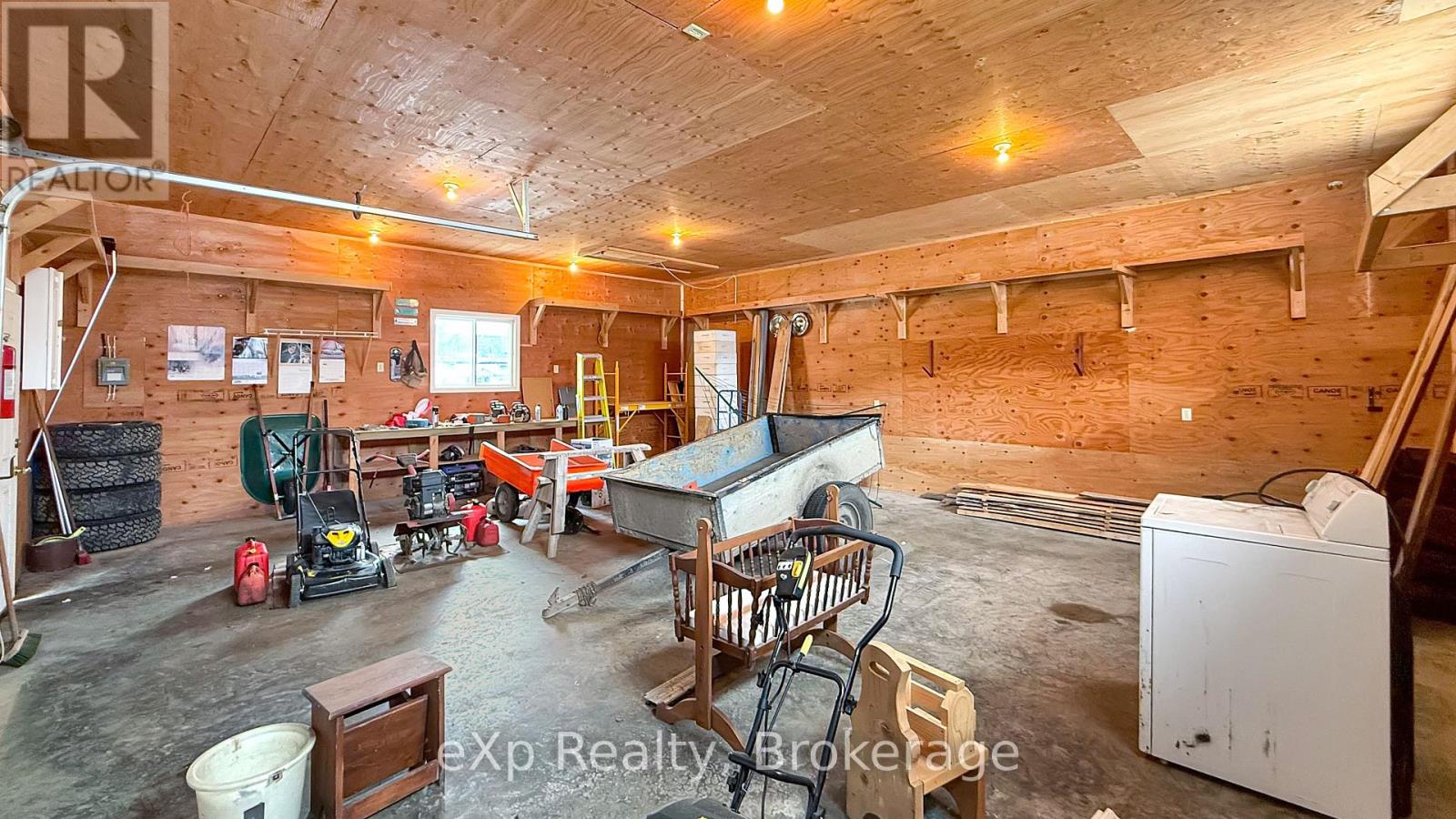 815 Albert Street E, West Grey, Ontario  N0G 1C0 - Photo 20 - X12048412