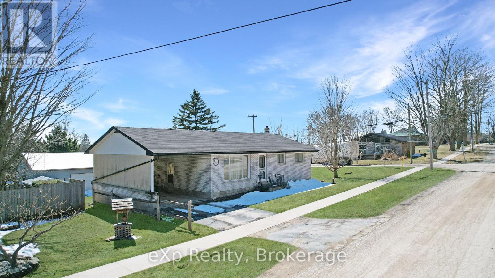 815 Albert Street E, West Grey, Ontario  N0G 1C0 - Photo 25 - X12048412