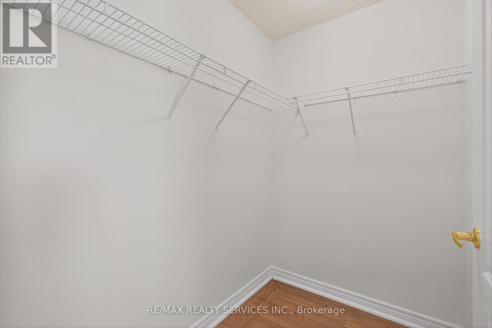 18 Fishing Crescent, Brampton, Ontario  L6V 4T4 - Photo 26 - W12334513