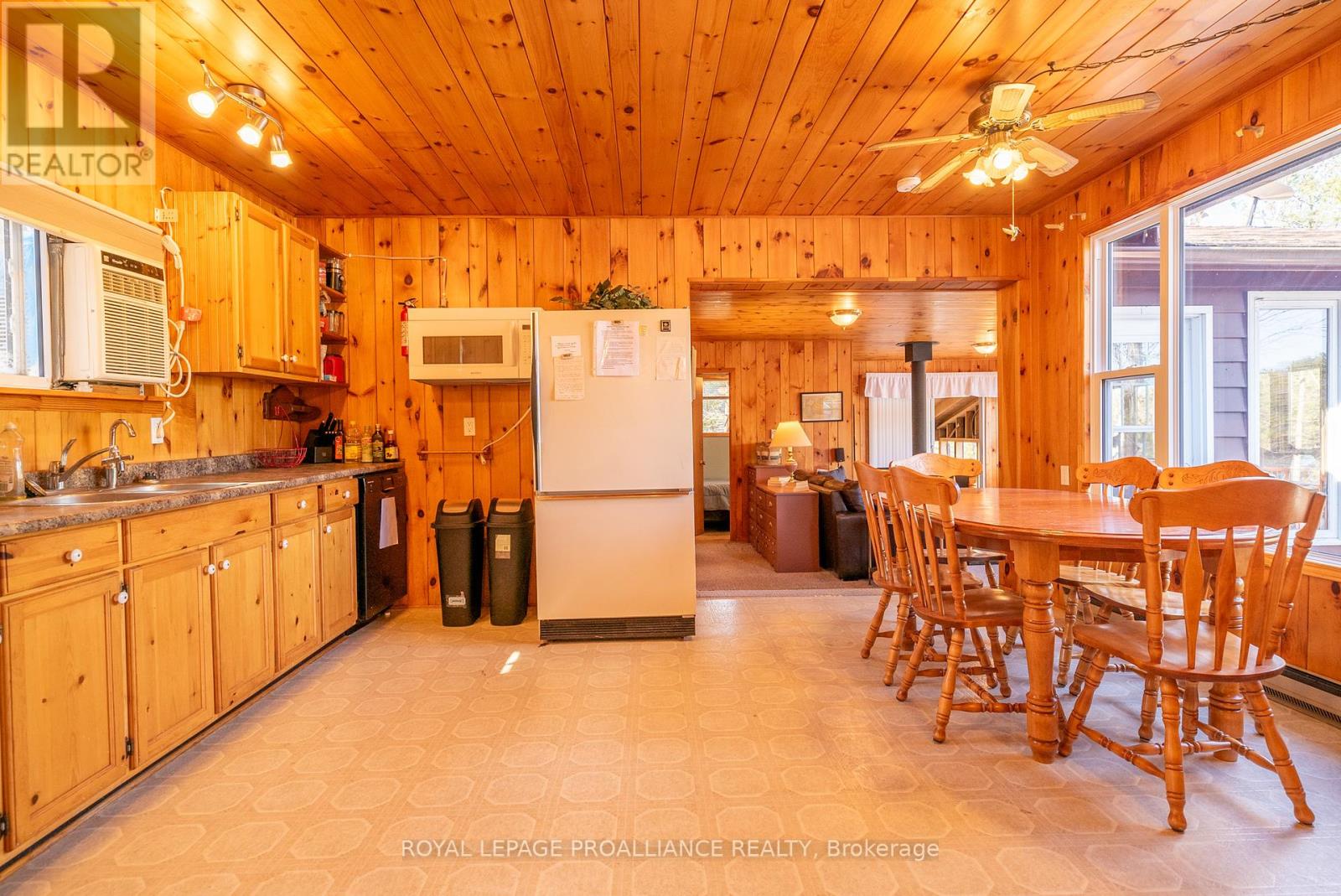 1045 Wheatley Lane, North Frontenac, Ontario  K0H 1K0 - Photo 14 - X12101462