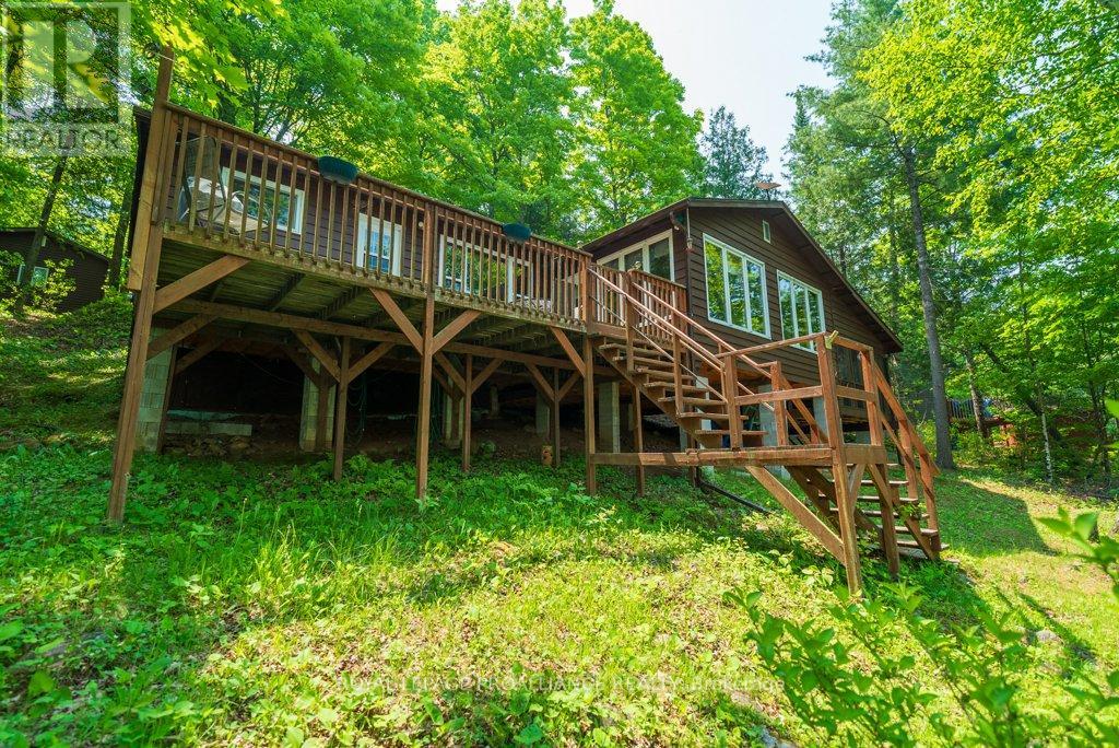 1045 Wheatley Lane, North Frontenac, Ontario  K0H 1K0 - Photo 3 - X12101462
