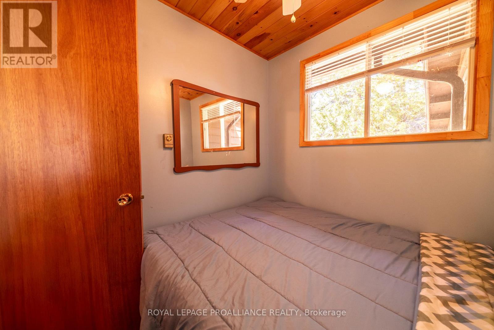 1045 Wheatley Lane, North Frontenac, Ontario  K0H 1K0 - Photo 38 - X12101462