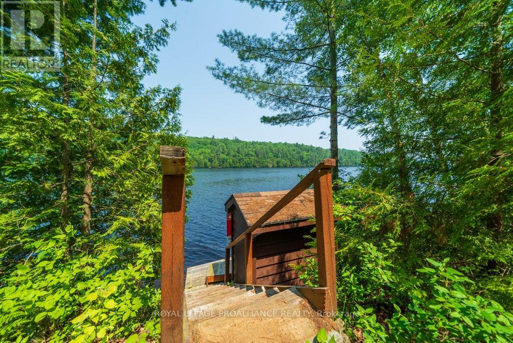 1045 Wheatley Lane, North Frontenac, Ontario  K0H 1K0 - Photo 41 - X12101462