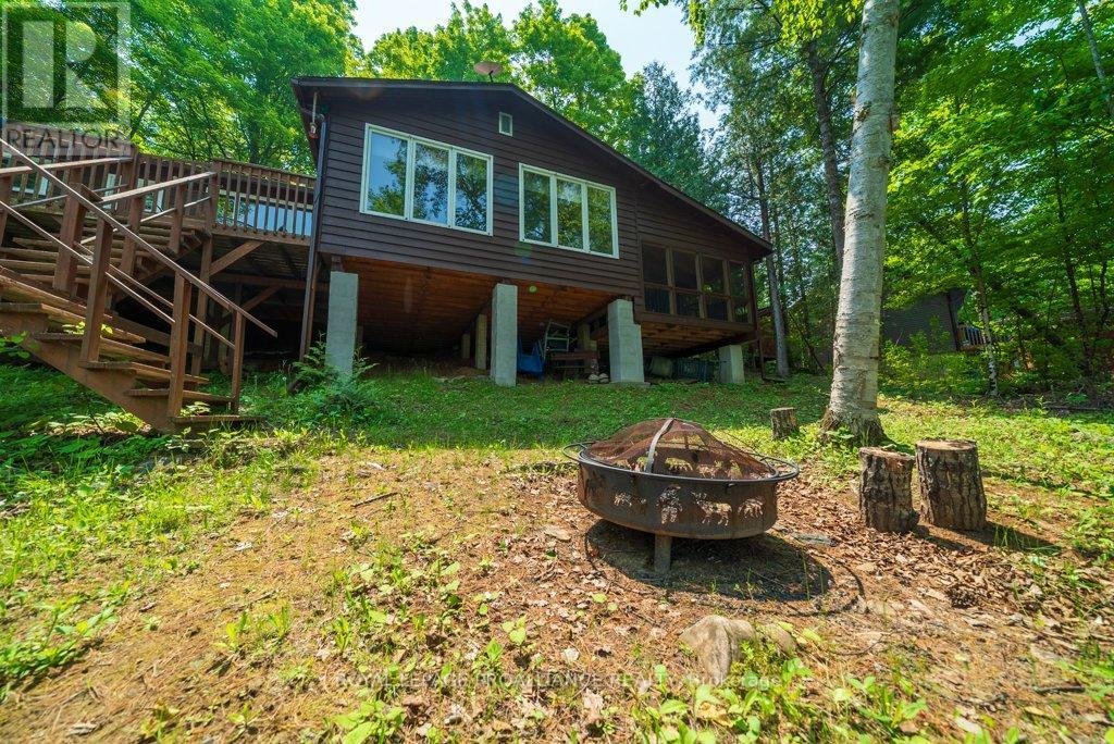 1045 Wheatley Lane, North Frontenac, Ontario  K0H 1K0 - Photo 7 - X12101462