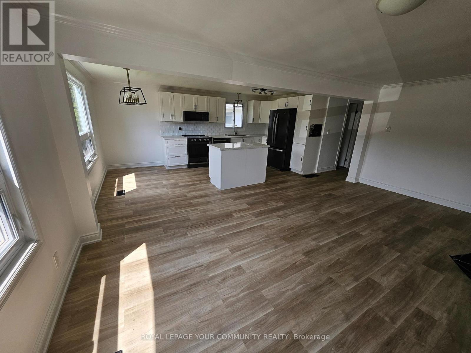 Property at 39 EASTERN AVENUE image 3