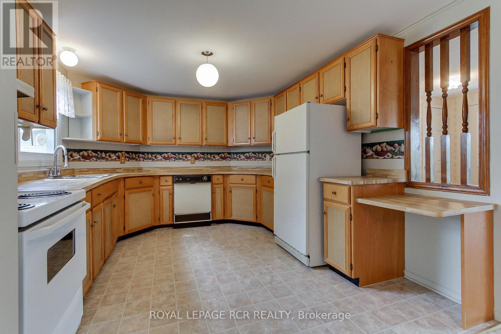 8 Carmans Cove, Innisfil, Ontario  L9S 1R9 - Photo 19 - N12334966