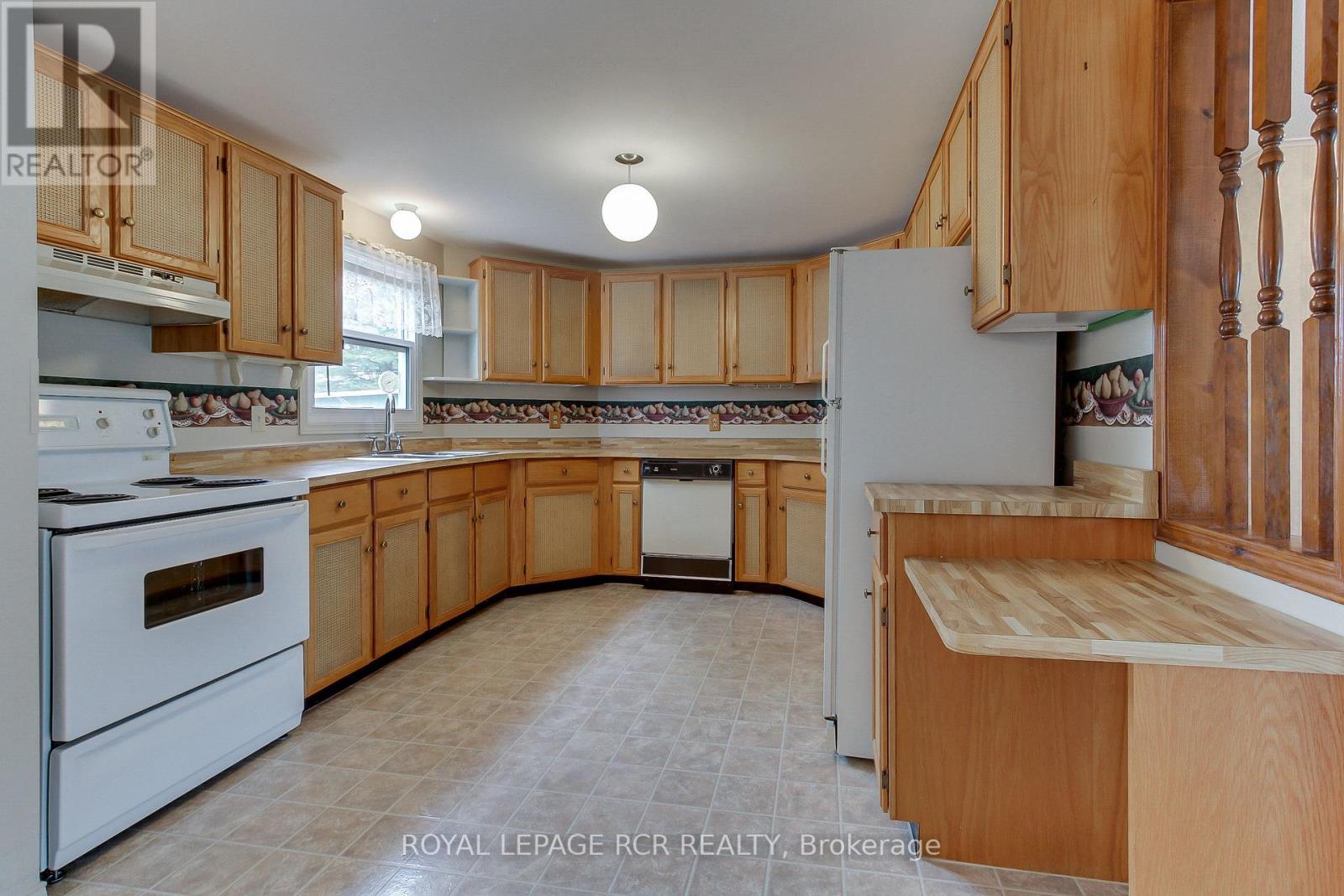 8 Carmans Cove, Innisfil, Ontario  L9S 1R9 - Photo 20 - N12334966