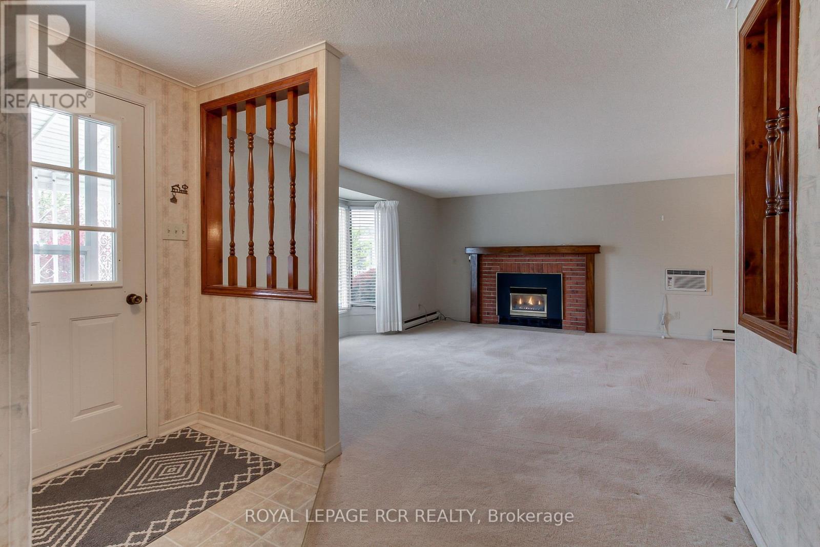8 Carmans Cove, Innisfil, Ontario  L9S 1R9 - Photo 7 - N12334966
