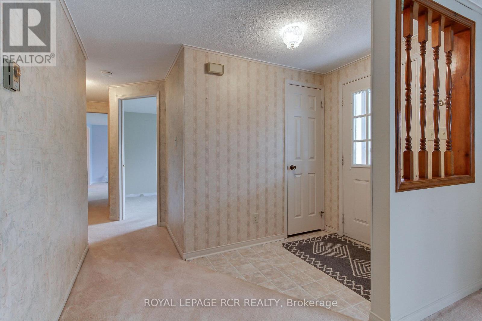 8 Carmans Cove, Innisfil, Ontario  L9S 1R9 - Photo 8 - N12334966