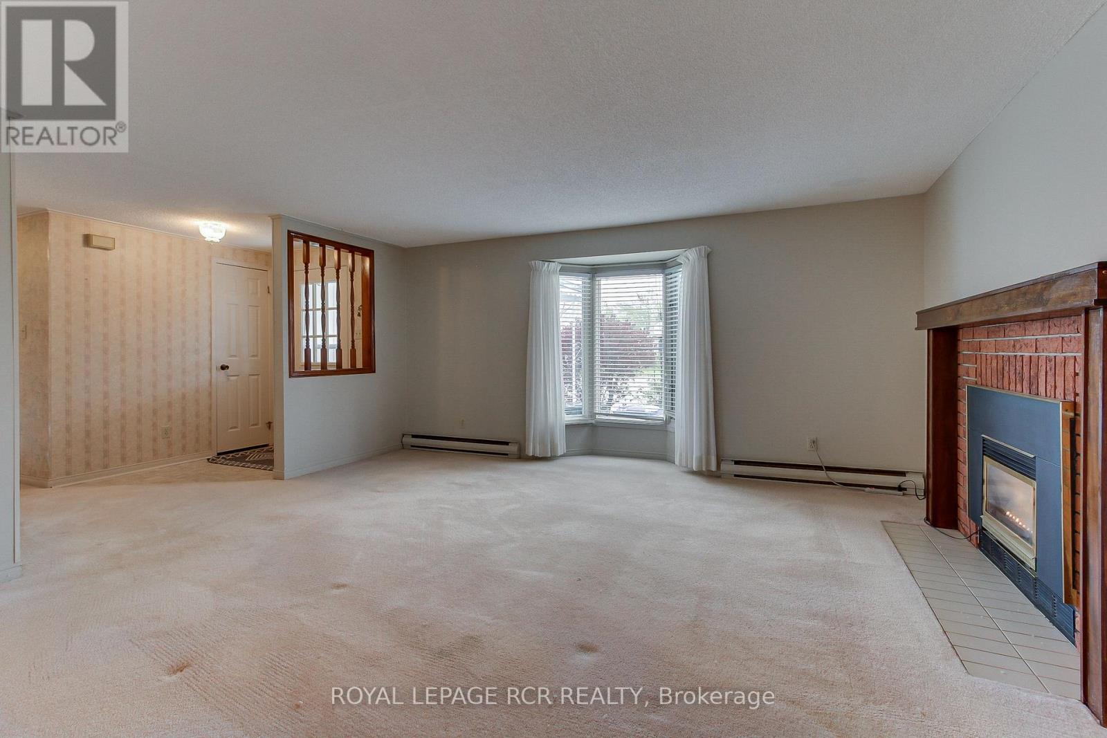 8 Carmans Cove, Innisfil, Ontario  L9S 1R9 - Photo 9 - N12334966