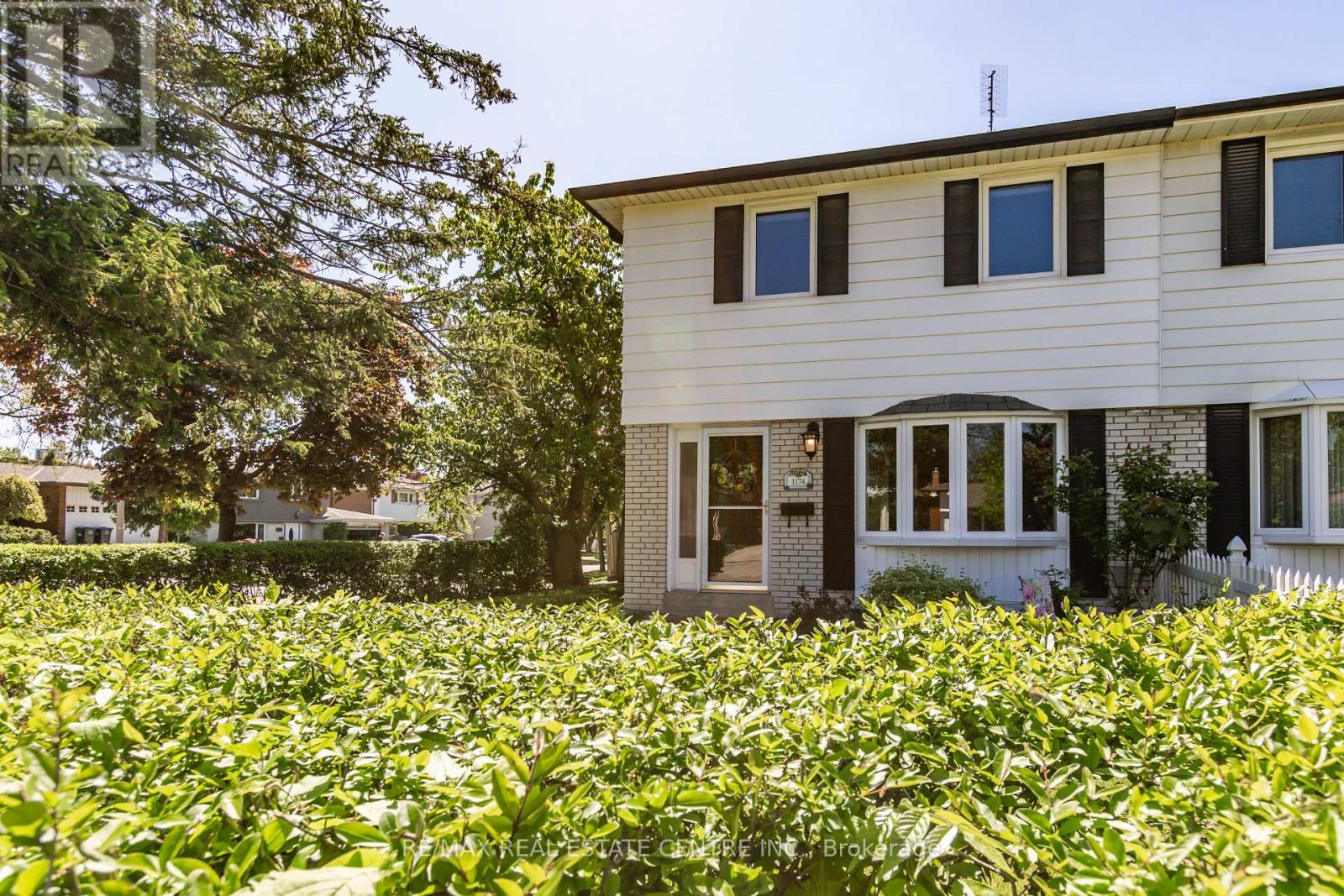 Property at 1174 FAIRDALE DRIVE image 2