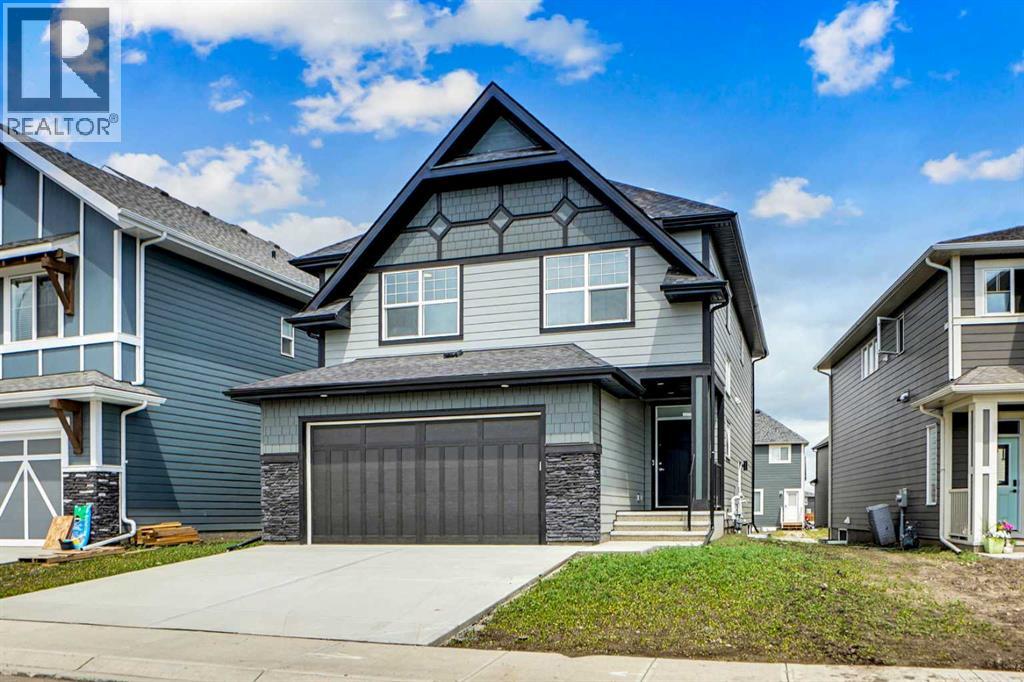 Property at 425 Magnolia Way SE image 2
