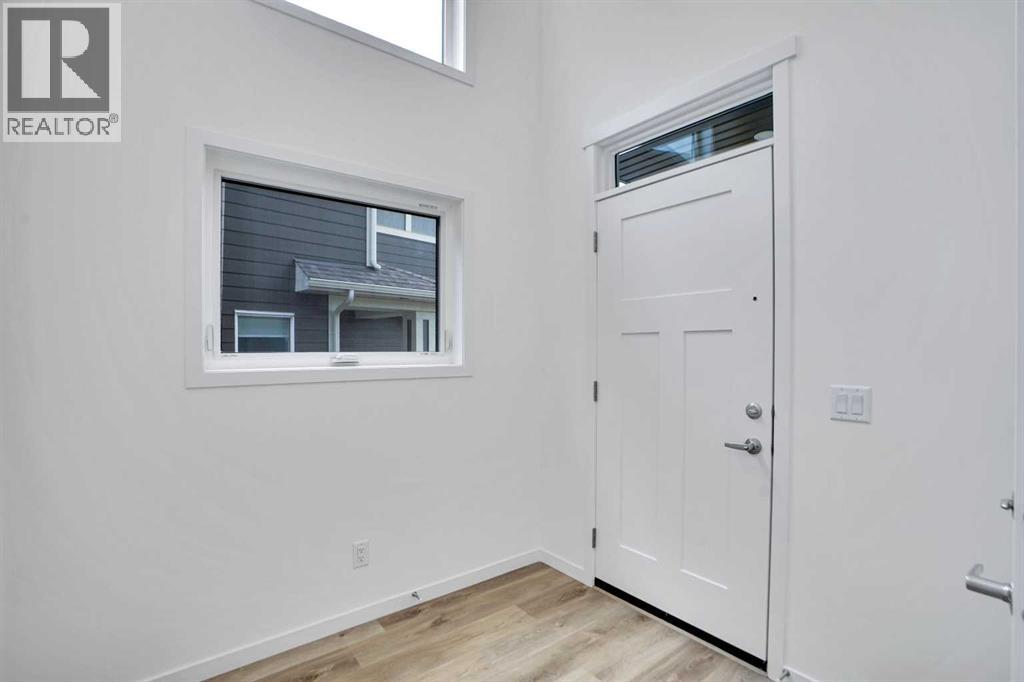 Property at 425 Magnolia Way SE image 3