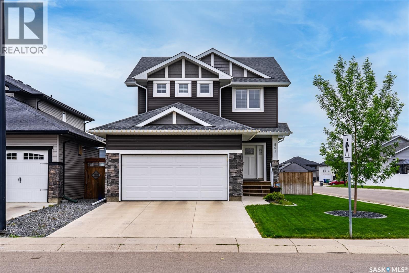 Property at 502 Childers CRESCENT image 1