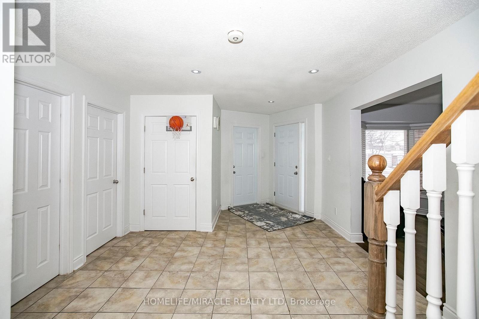 Property at 25 OAKLEA BOULEVARD image 4