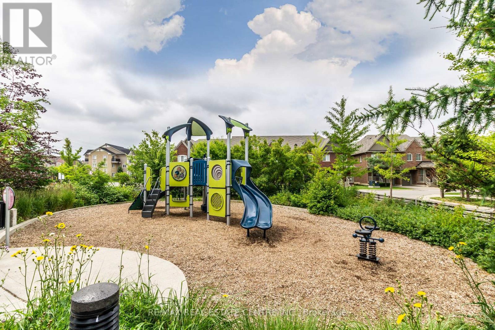 209 - 5035 Harvard Road, Mississauga, Ontario  L5M 0W7 - Photo 3 - W12335016
