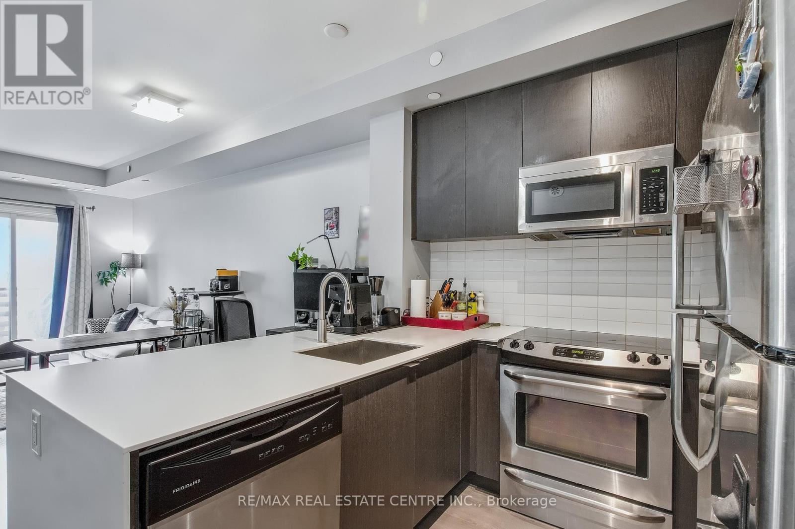 209 - 5035 Harvard Road, Mississauga, Ontario  L5M 0W7 - Photo 8 - W12335016