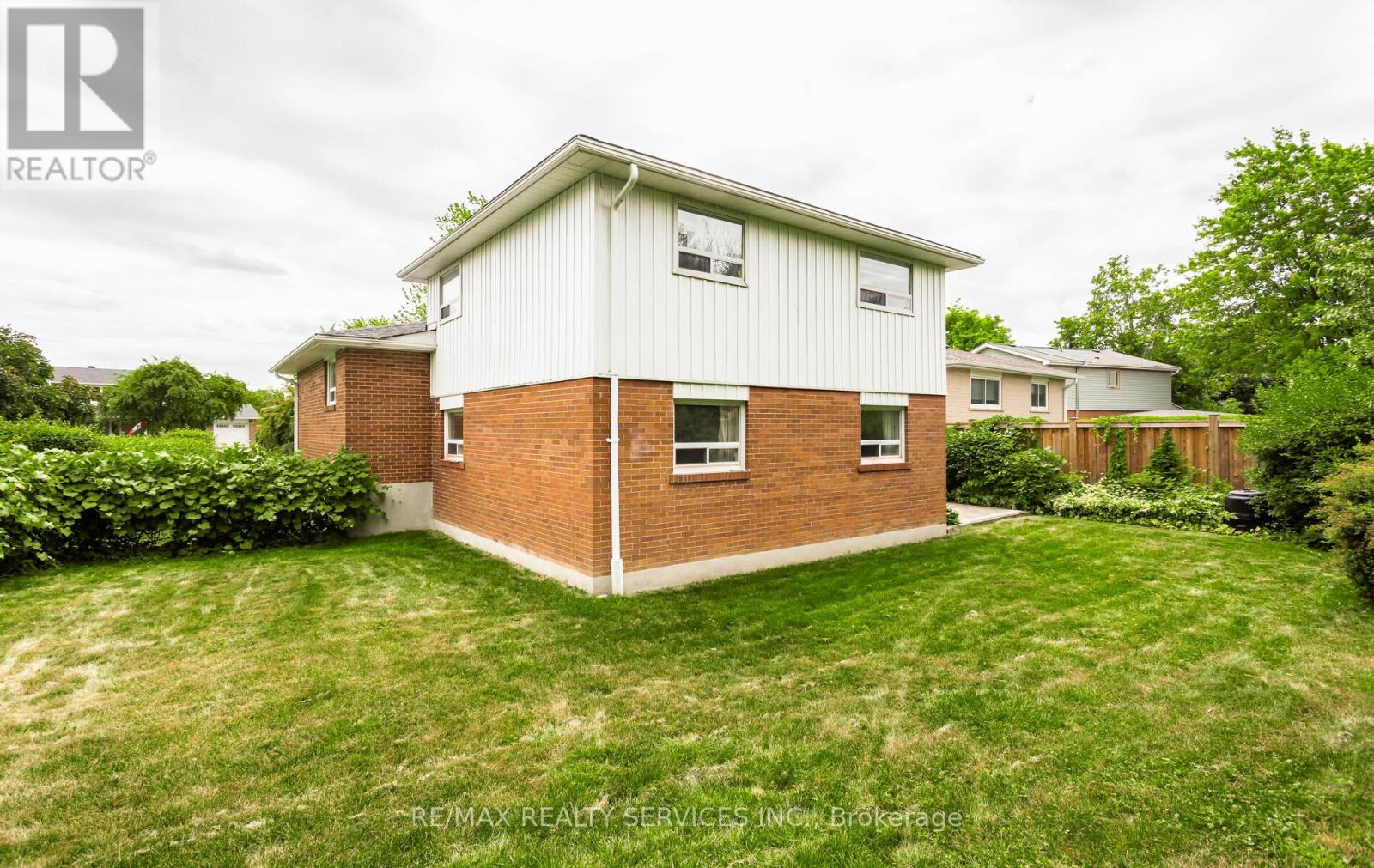 17 Croydon Court, Brampton, Ontario  L6T 1Y3 - Photo 44 - W12335022