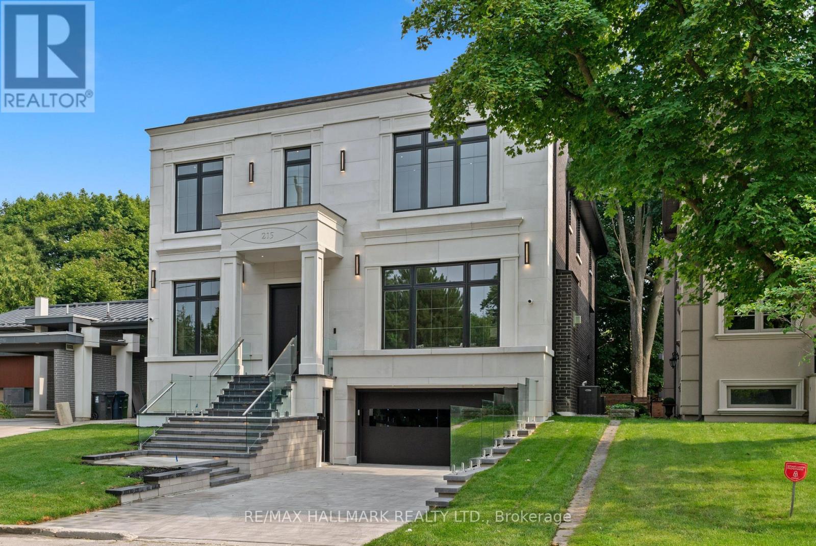 215 Northwood Drive, Toronto, Ontario  M2M 2K5 - Photo 2 - C12330424