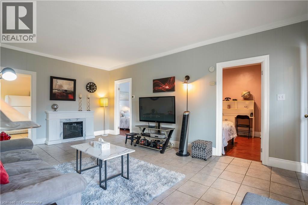 197 Fennell Avenue E, Hamilton, Ontario  L9A 1S5 - Photo 8 - 40730209